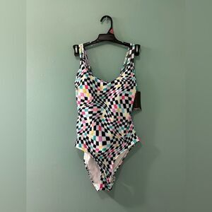 NWT … NO BOUNDARIES “Size: S - (3-5)” Swimsuit